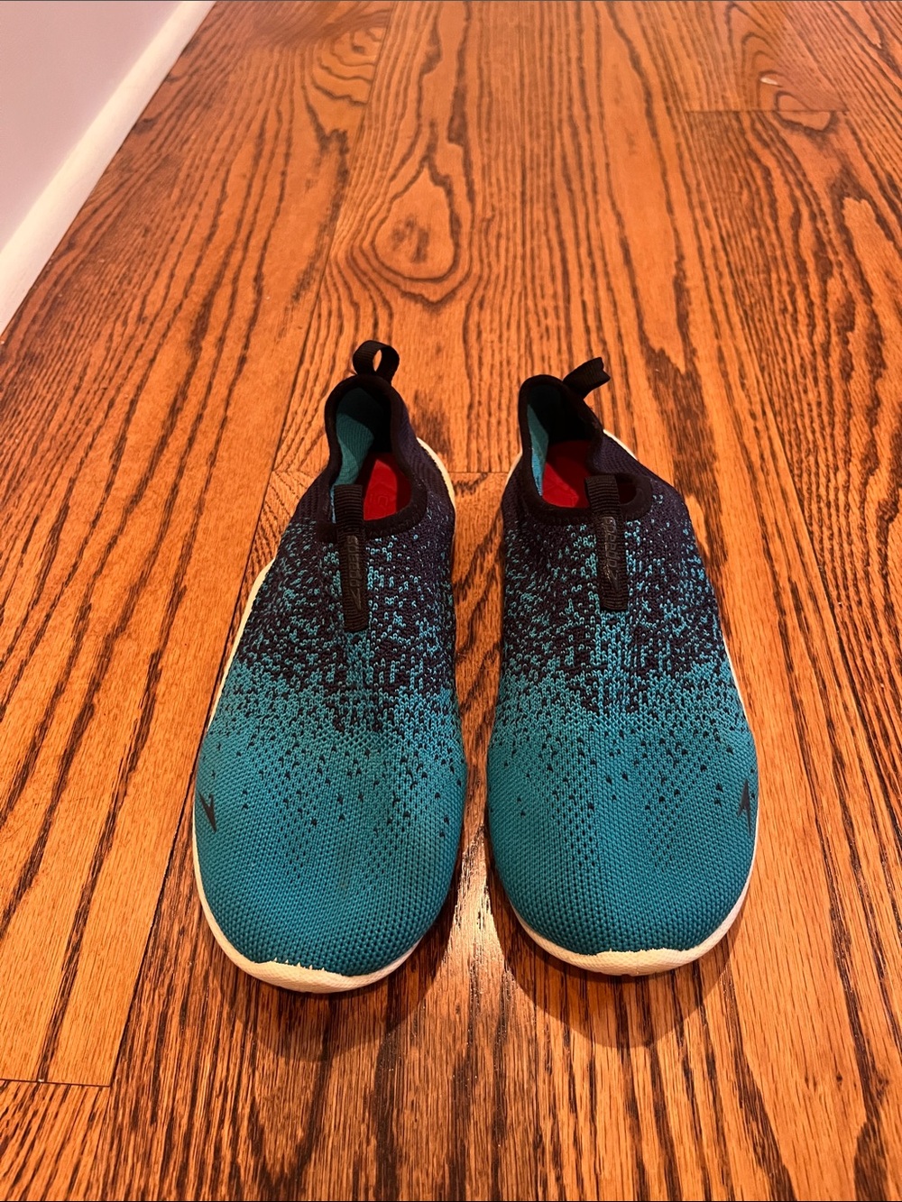 Speedo water shoes